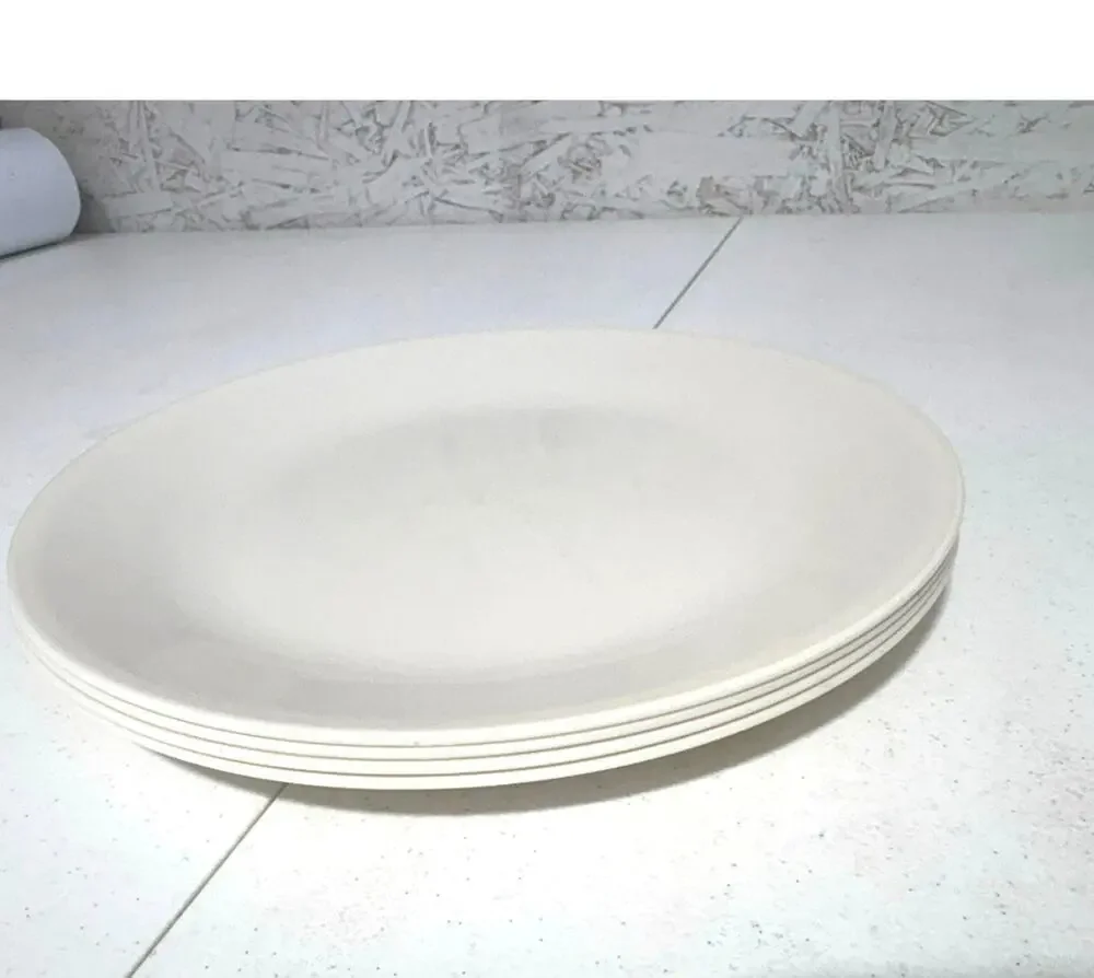 Vintage Corelle by Corning plin ivory (antique white) set of 4 dinner plates